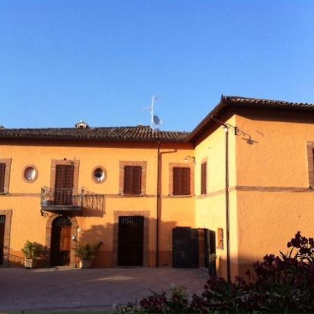 B&B Il Casale Foligno Exteriör bild
